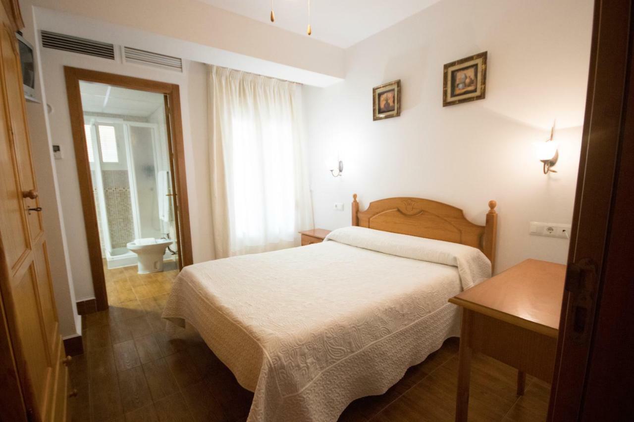 Hotel Las Flores Tolox Dış mekan fotoğraf