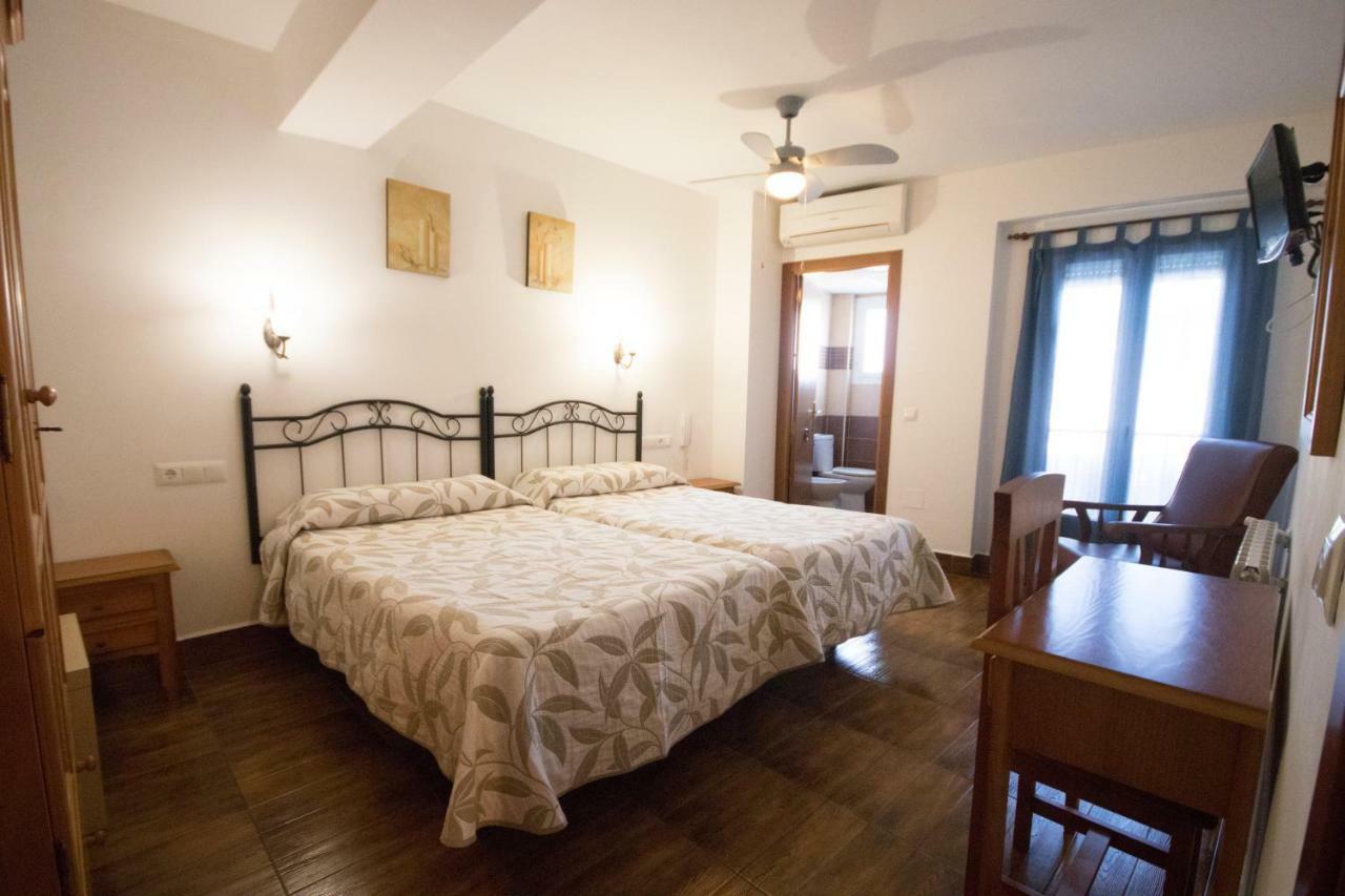 Hotel Las Flores Tolox Dış mekan fotoğraf